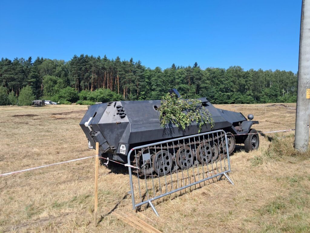 230